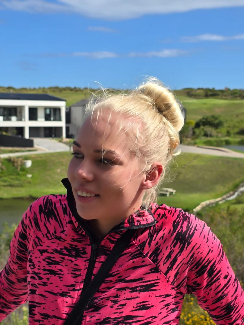 Blouoogblondie23
